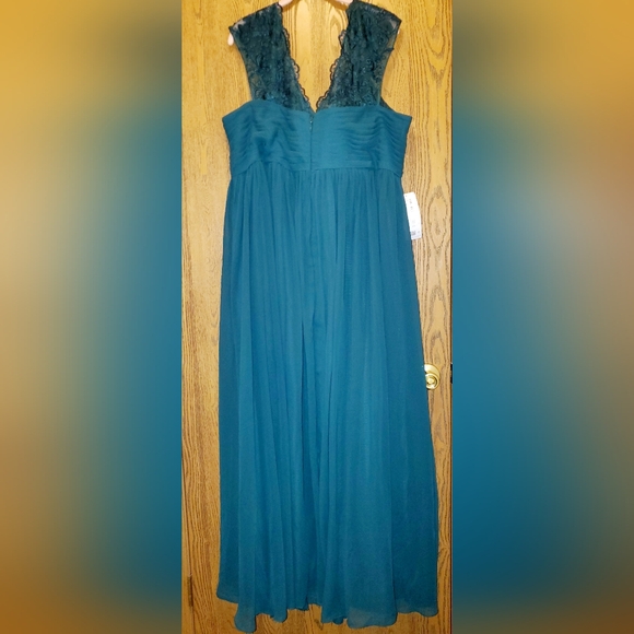 Azazie Basset Elegant Forrest Green Chiffon / Lace Evening Dress NWT Size: A24 - Picture 4 of 11